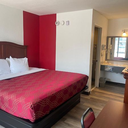 Hotel Ramada By Wyndham Branson Theatre District Extérieur photo