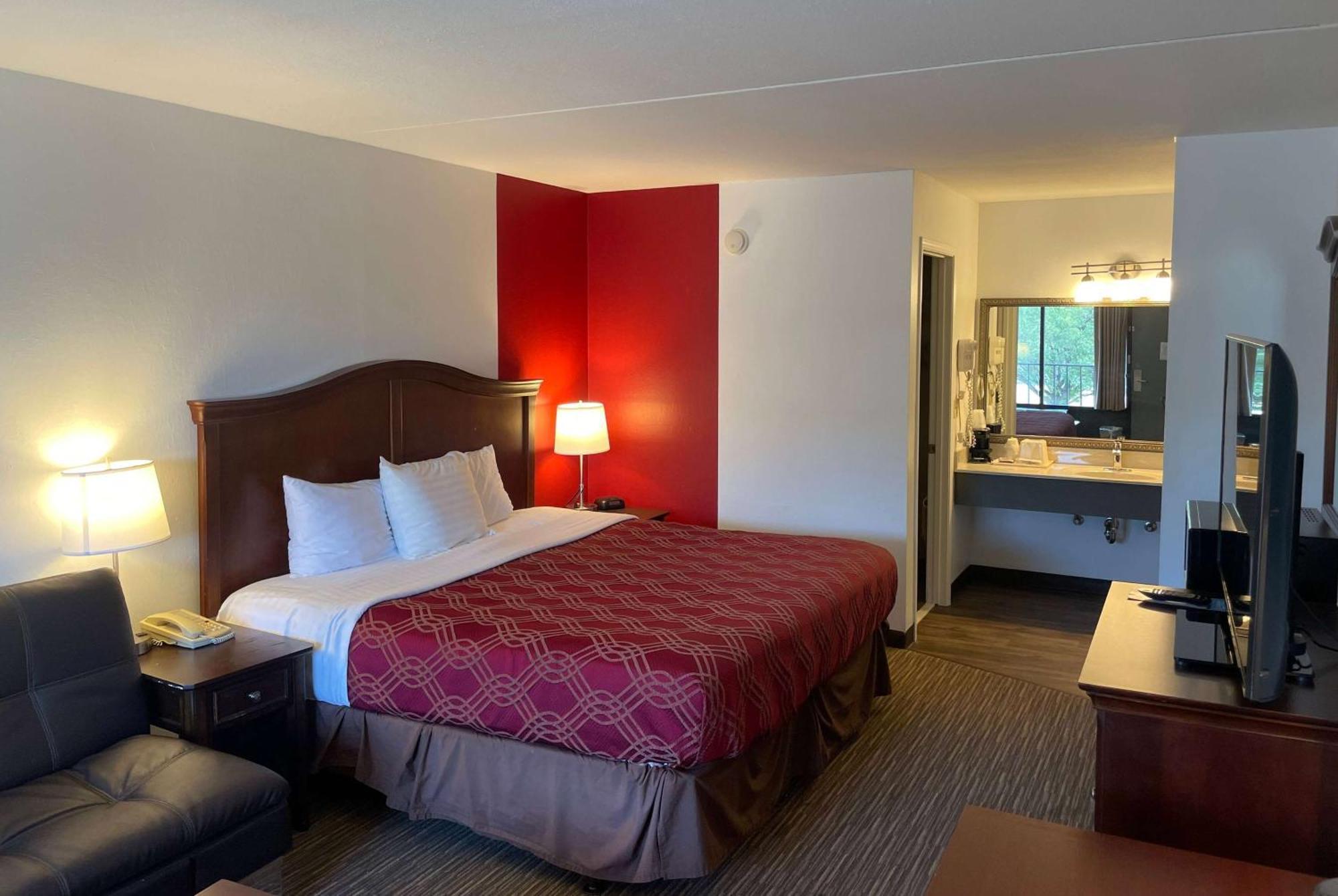 Hotel Ramada By Wyndham Branson Theatre District Extérieur photo