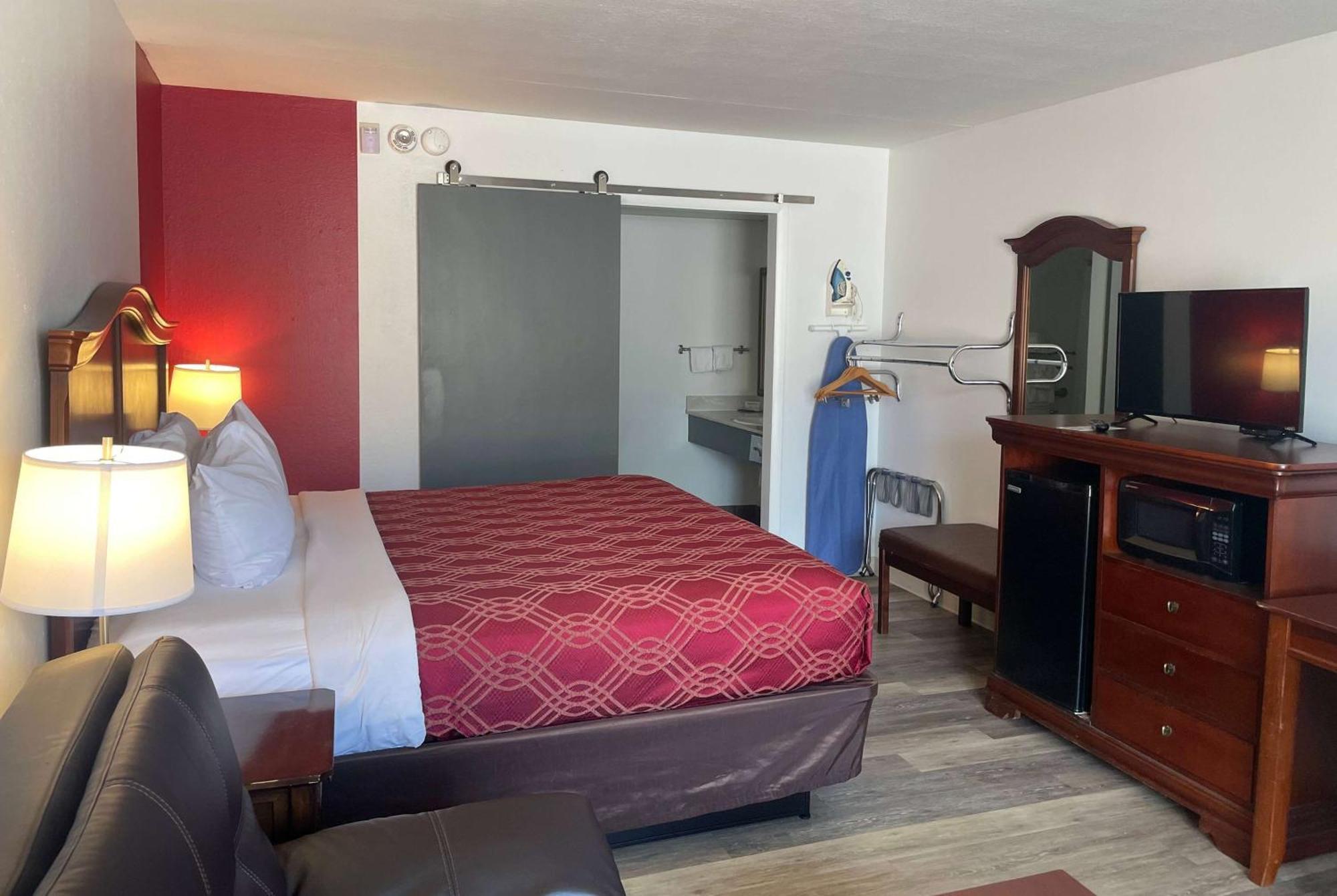 Hotel Ramada By Wyndham Branson Theatre District Extérieur photo