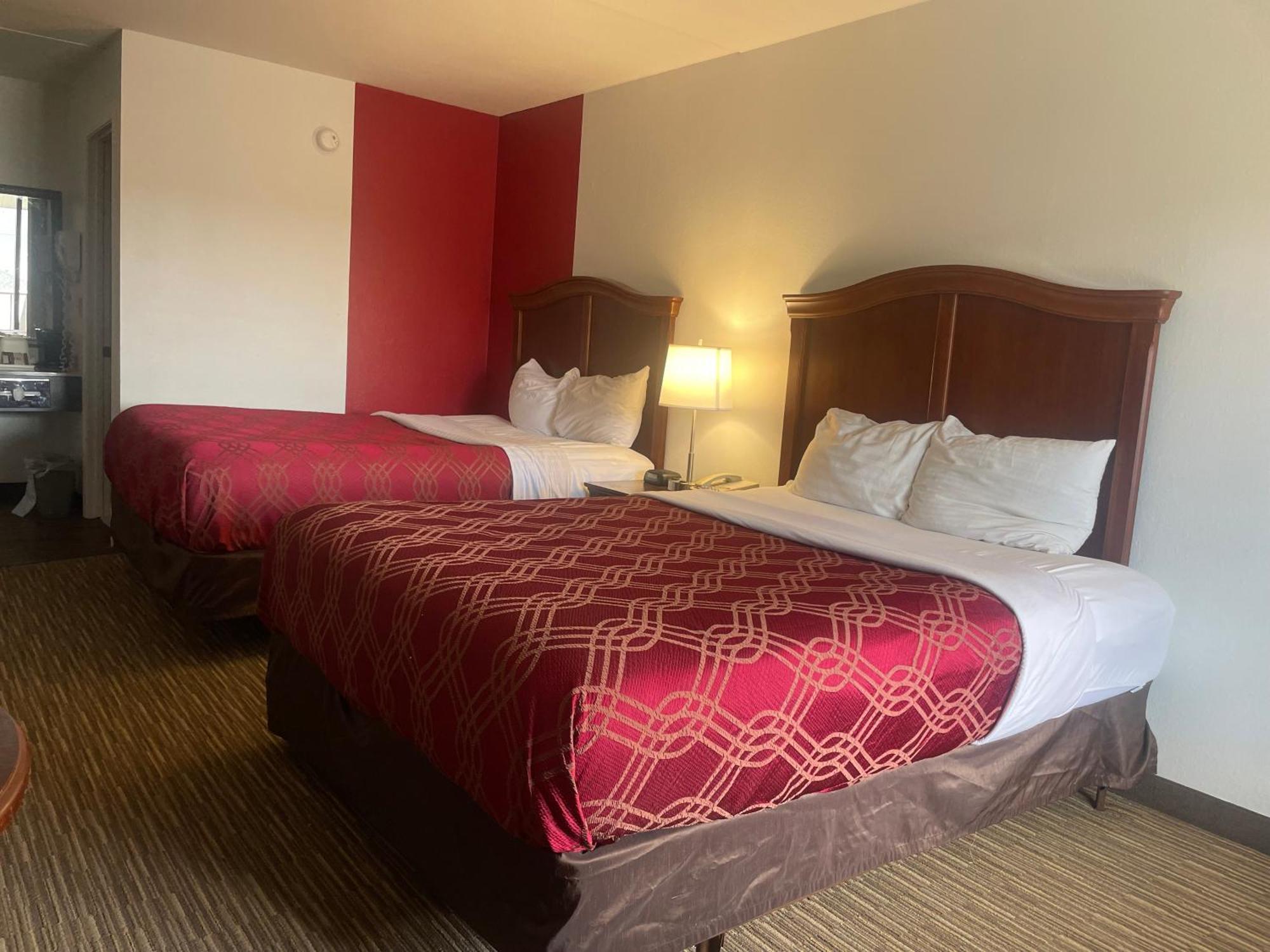 Hotel Ramada By Wyndham Branson Theatre District Extérieur photo