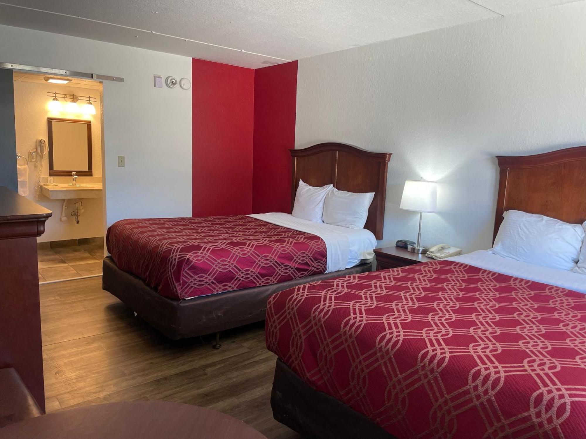 Hotel Ramada By Wyndham Branson Theatre District Extérieur photo